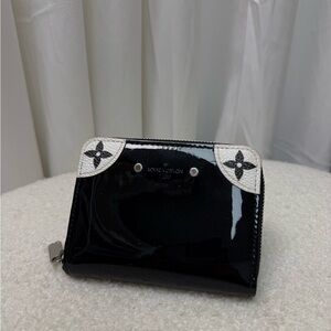 Louis Vuitton Hot Spring Vernis Patent Leather Small Zip Wallet